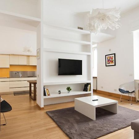 Appartement Youhosty - Dei Piatti 3 à Milan Extérieur photo