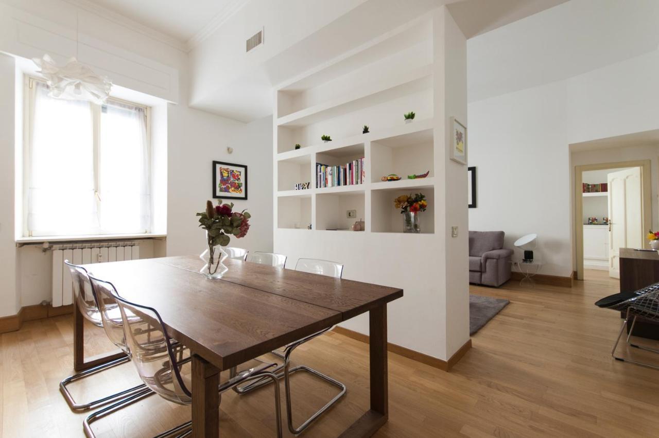 Appartement Youhosty - Dei Piatti 3 à Milan Extérieur photo