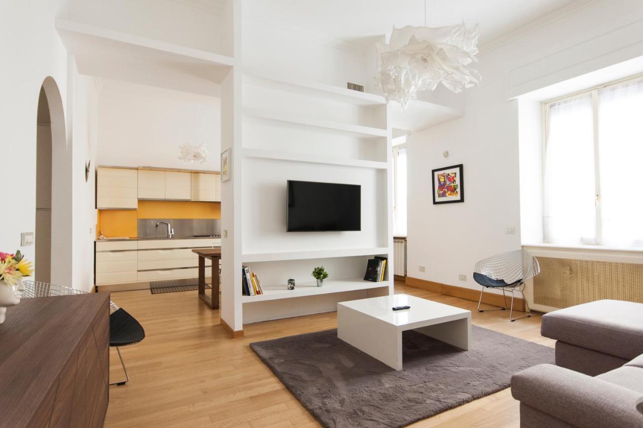 Appartement Youhosty - Dei Piatti 3 à Milan Extérieur photo
