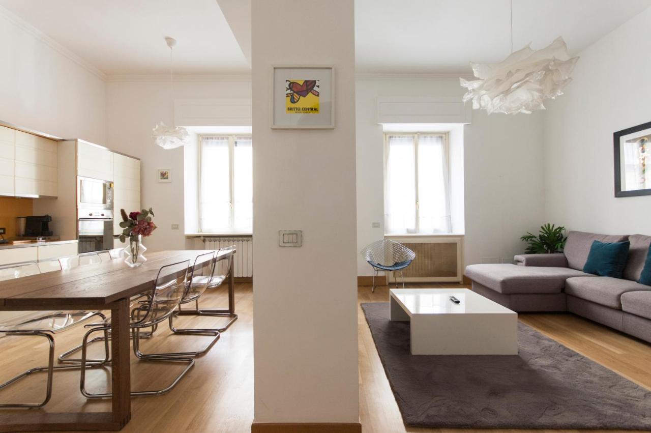 Appartement Youhosty - Dei Piatti 3 à Milan Extérieur photo